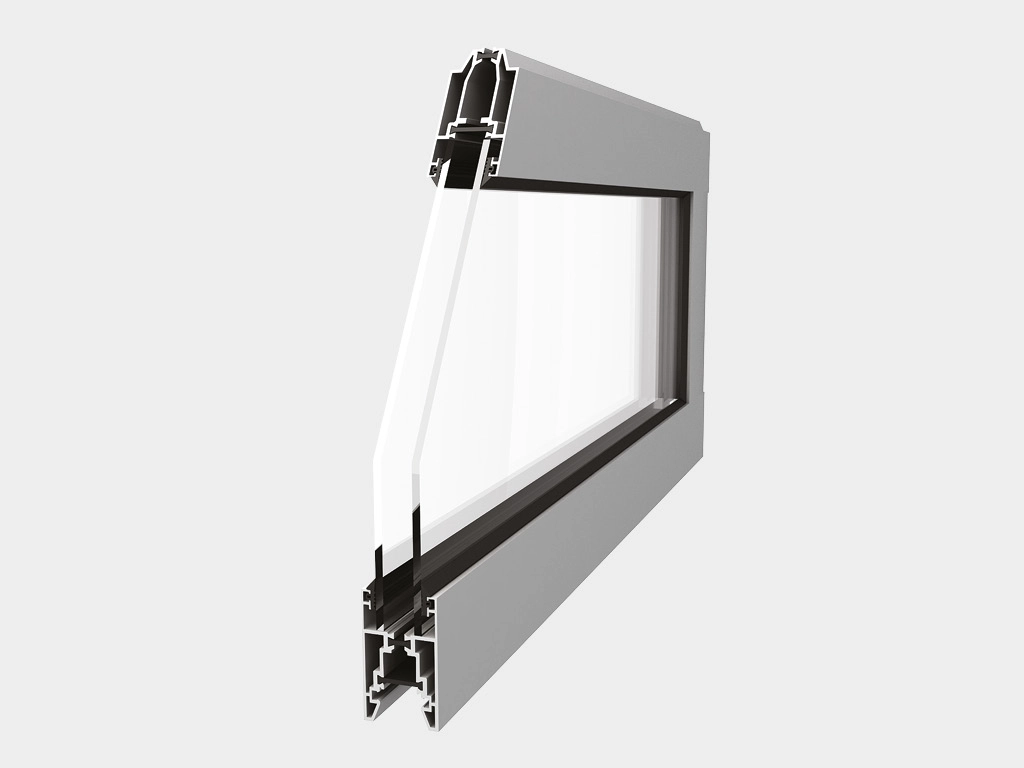 Панели из алюминиевых профилей T-bridge (опция) с термовставкой из полиамида повышают энергоэффективность ворот и предотвращают промерзание профилей.