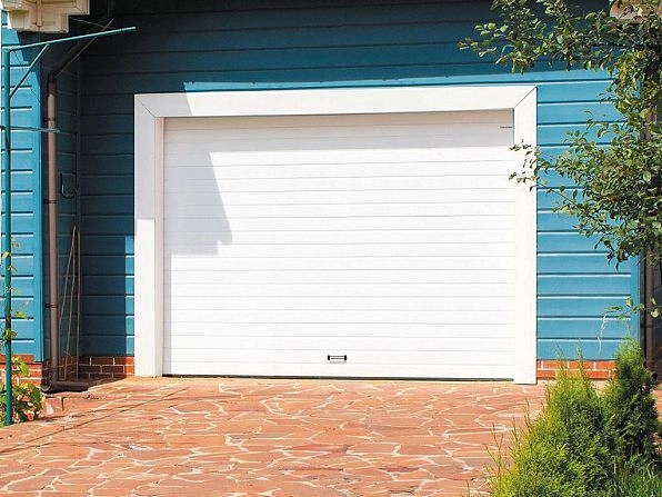 Cекционные ворота 3200х2900 мм белые DoorHan RSD02, www.pyatigorsk.doorhan.ru